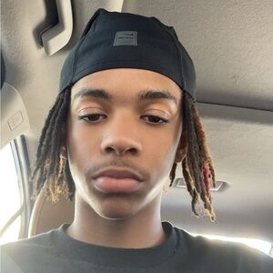 Meet your Posher, Camron